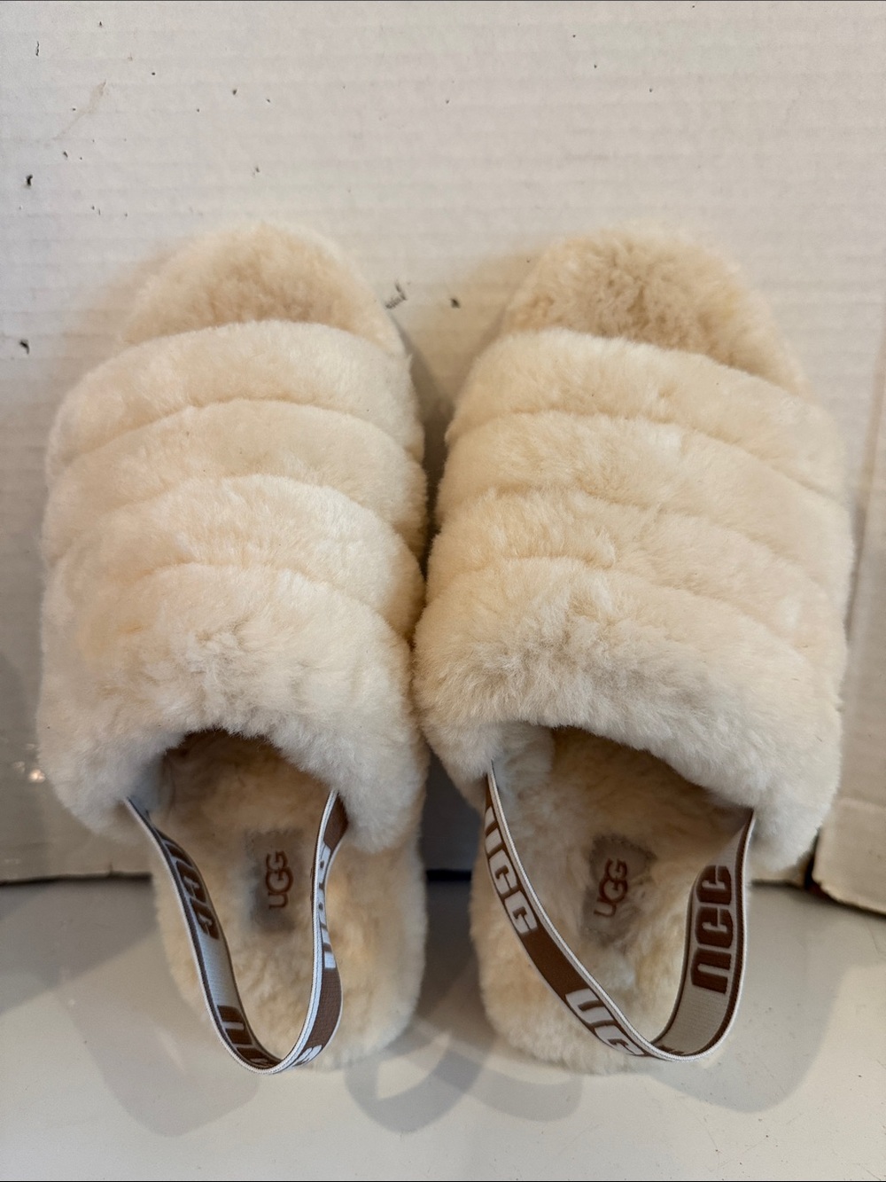 New w/o Tags - UGG Cream Fluff Yeah Slide Slippers (sz 8)